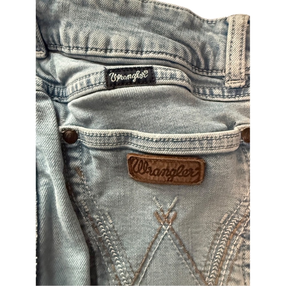 Wrangler Womens Light Wash Wide Leg High Rise Denim Jeans Retro Style - Picture 7 of 8